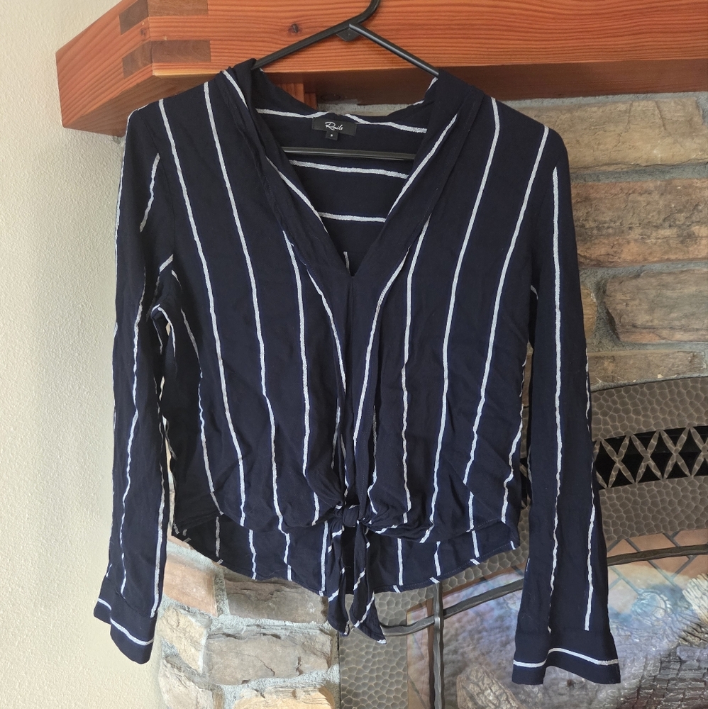 Rails Ava Livorno Striped Lightweight Blue Cropped V Neck Top Size Small